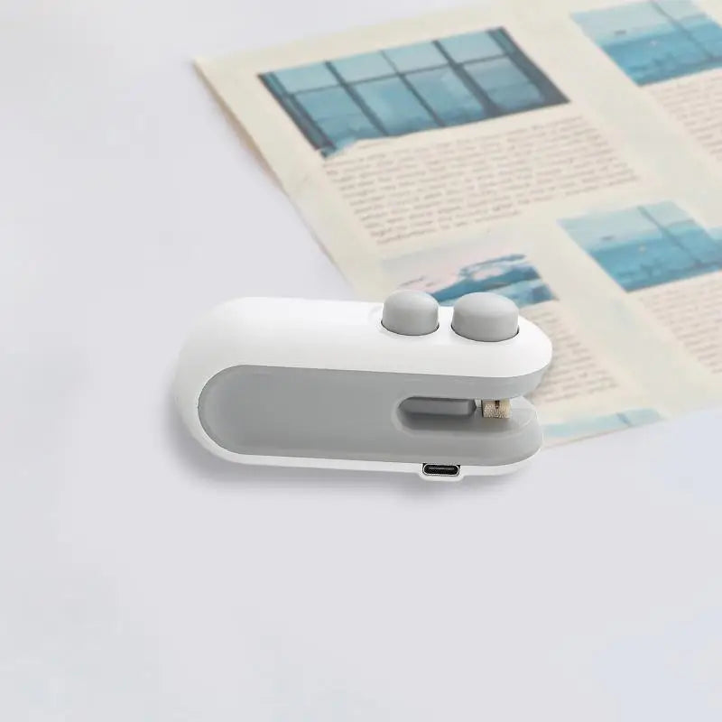 Mini Handheld Food Heat Sealer USB Rechargeable